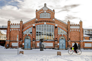 Kauppahallin korjaus Oulussa