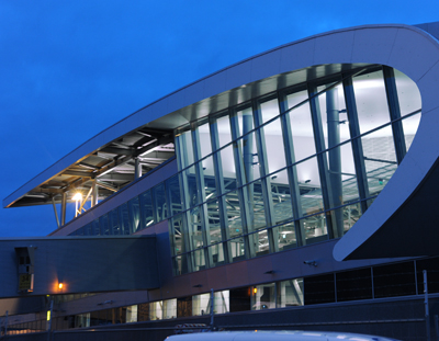 Helsinki-Vantaan lentoaseman ulkomaanterminaalin laajennus