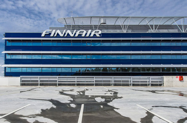 Finnairin pääkonttori ja pysäköinti