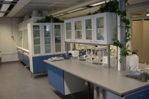 ERGOLAB 2000 -laboratoriokalusteet