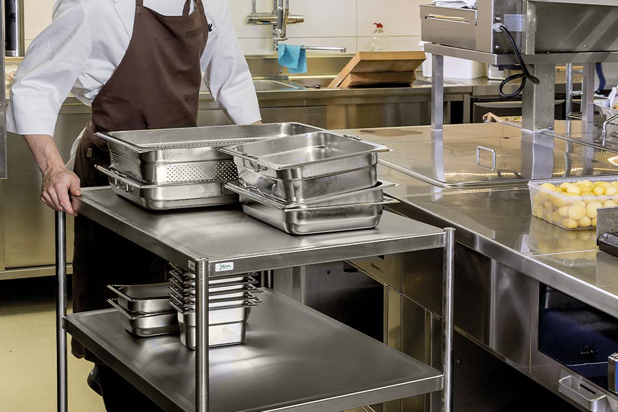 RST-kalusteet vaativiin olosuhteisiin