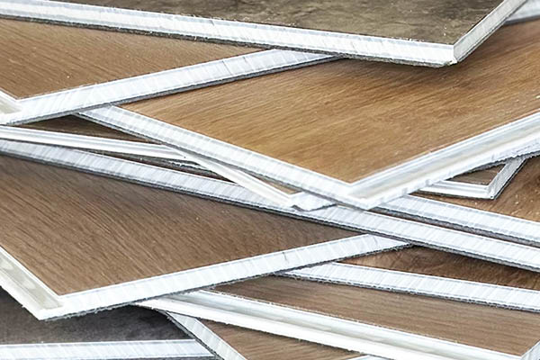 Tarkett laajentaa kierrätyksen kaikkiin lukkoponttivinyyleihin