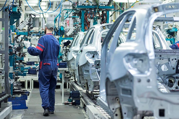 Valmet Automotive luottaa Eatonin keskijännite­teknologiaan