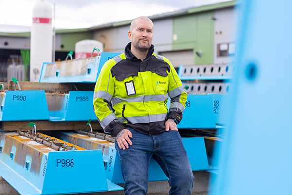 Valmiiksi betonoidut liittopalkit helpottavat työmaan arkea